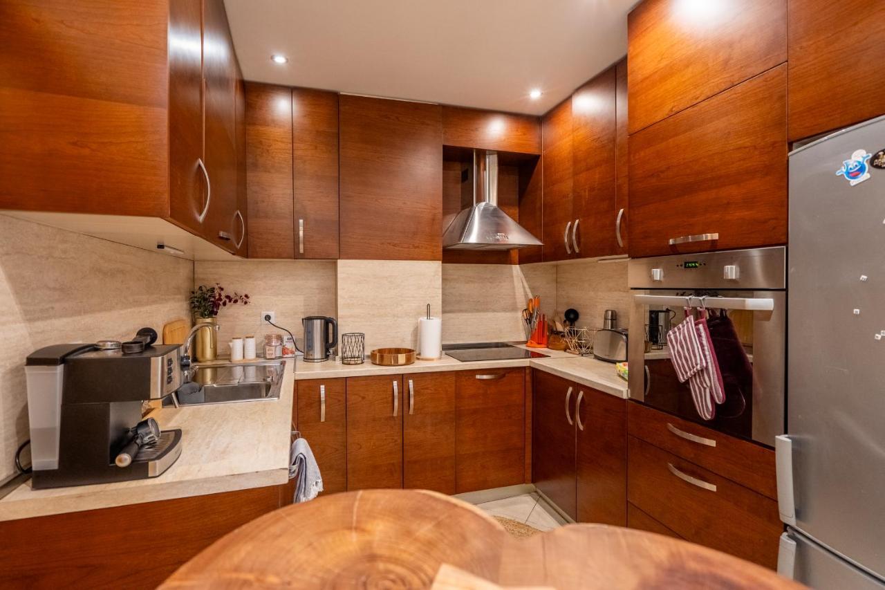 Premium Comfy 2Bdr Apt - Free Parking - Fast Wi-Fi Софія Екстер'єр фото