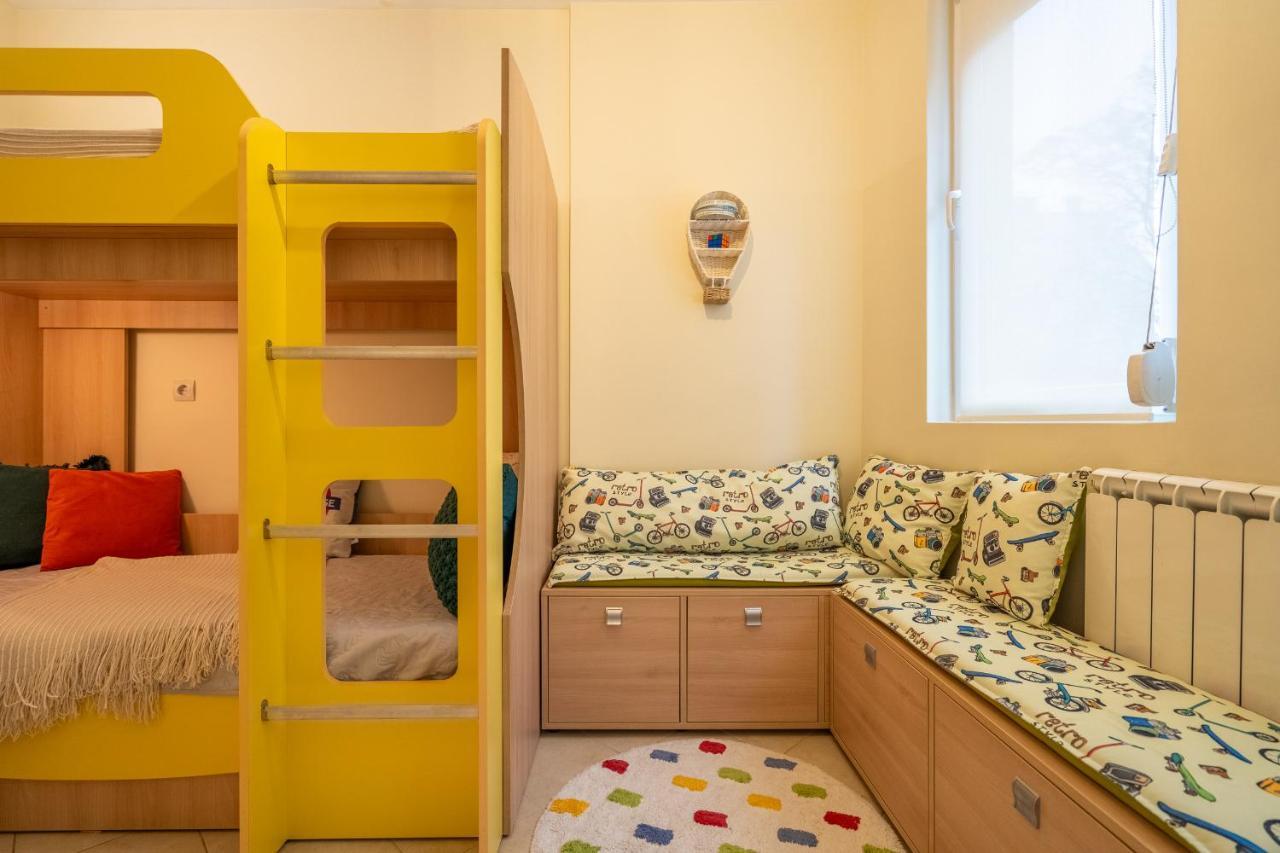 Premium Comfy 2Bdr Apt - Free Parking - Fast Wi-Fi Софія Екстер'єр фото