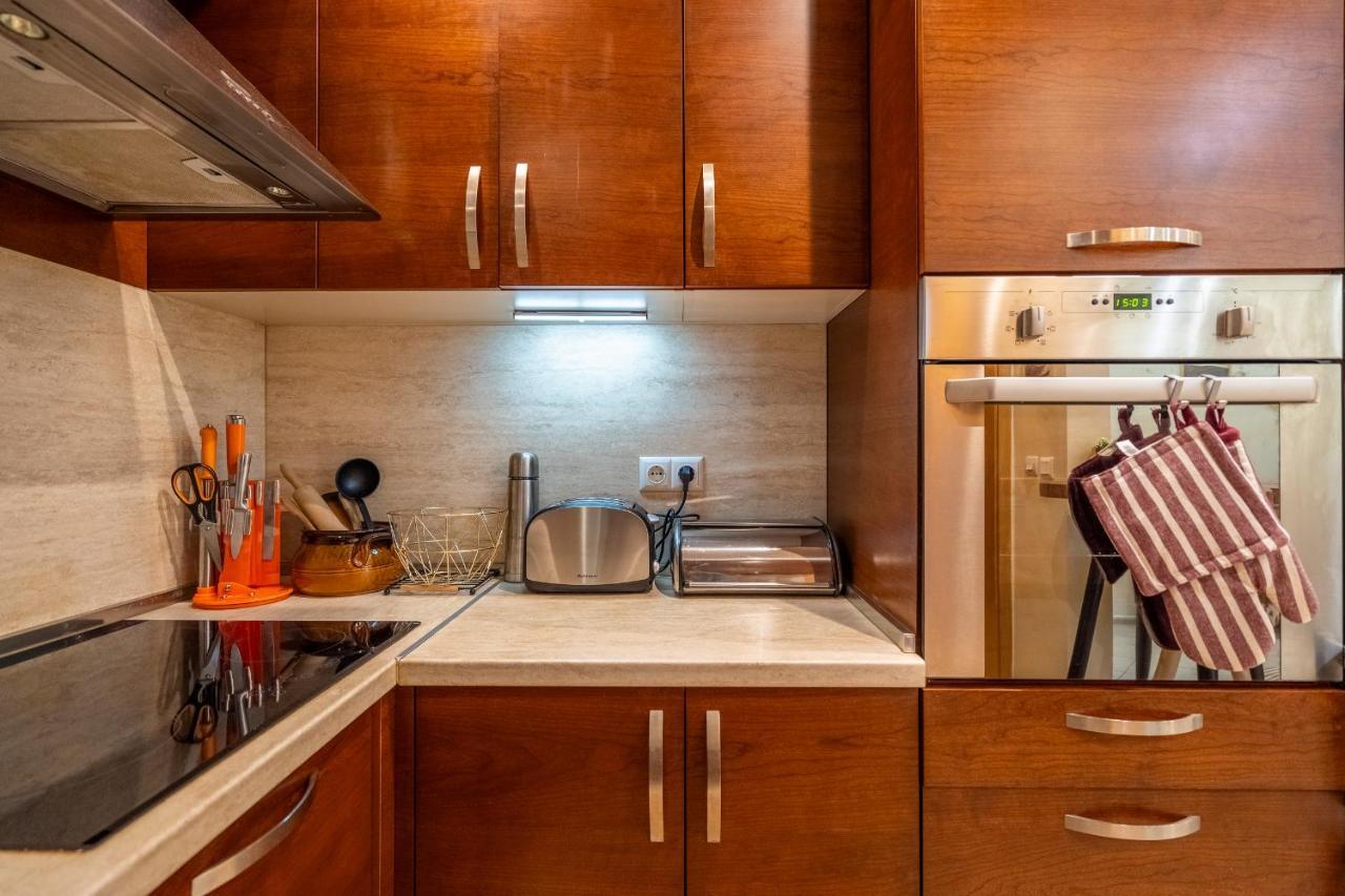 Premium Comfy 2Bdr Apt - Free Parking - Fast Wi-Fi Софія Екстер'єр фото