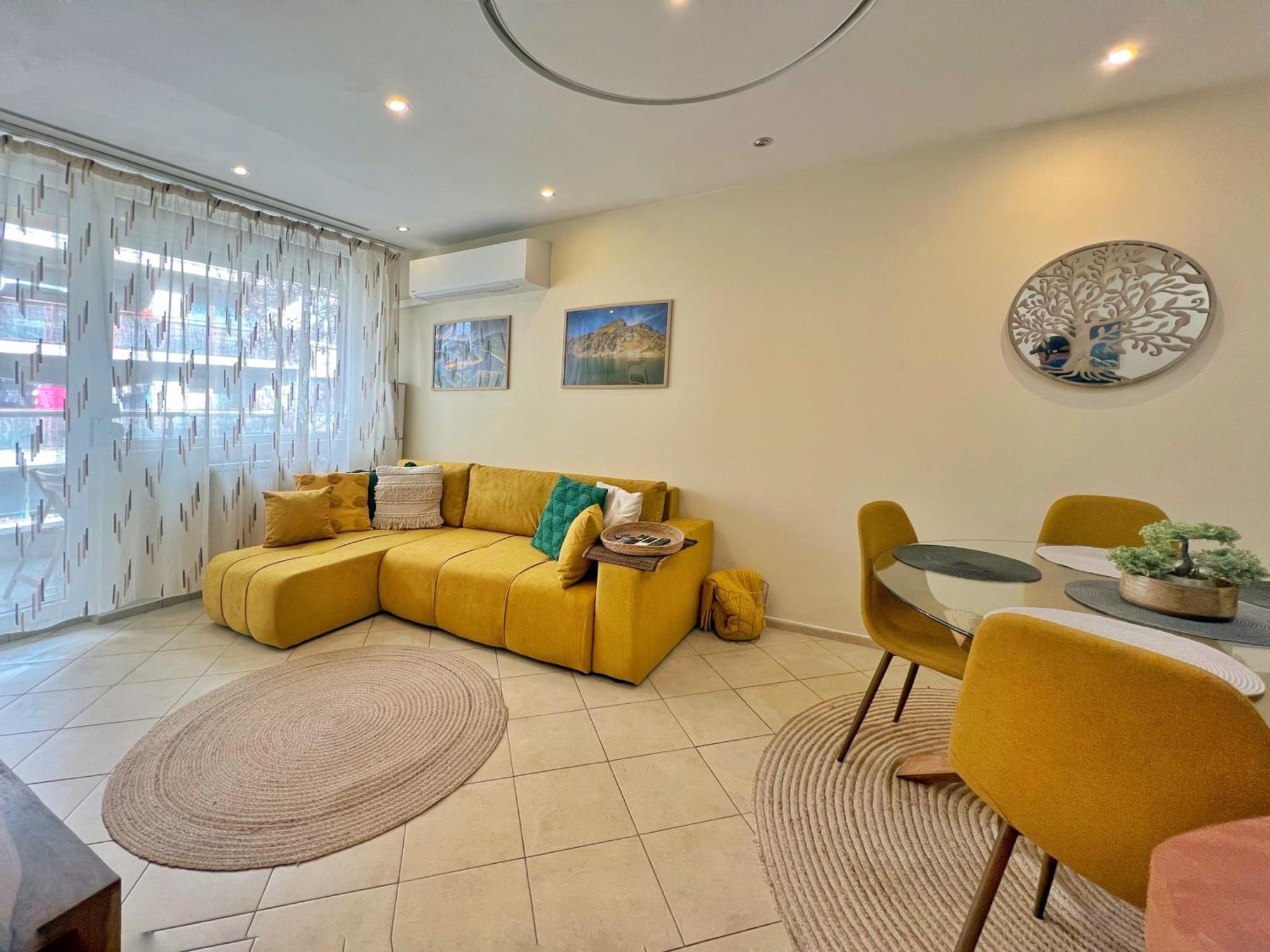 Premium Comfy 2Bdr Apt - Free Parking - Fast Wi-Fi Софія Екстер'єр фото
